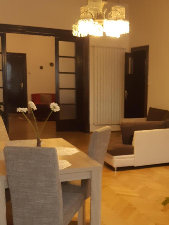 Apartament Piata Sfatului Брашов Екстер'єр фото